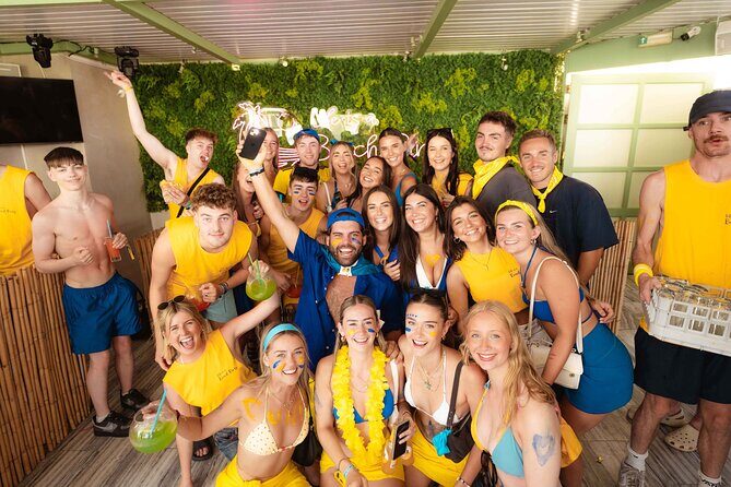 Pub Crawl in Cyclades - The Itinerary: A Night in Ios’s Best Bars and Clubs