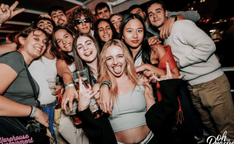 Pub Crawl With Shots and Night Club I Prague - Itinerary and Tour Details