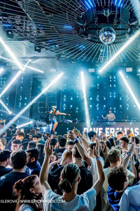 Pub Crawl With Shots and Night Club I Prague - Booking Recommendations