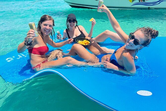 Public or Private Boat Trip to Icacos & Palomino - FAQs