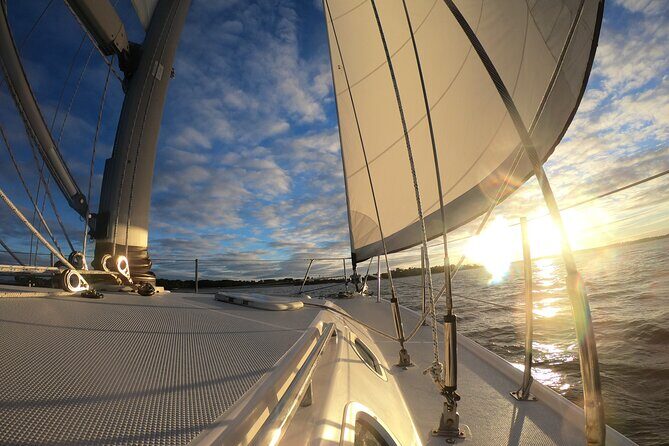 Public Sunset Sail with only 6 people - The Experience in Detail