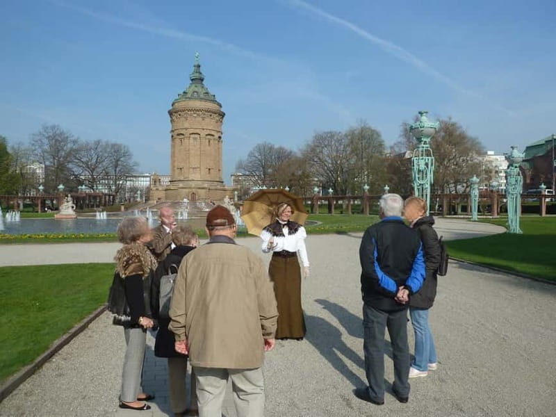 Public tour With Bertha Benz through the city of inventors Costume tour - Key Points