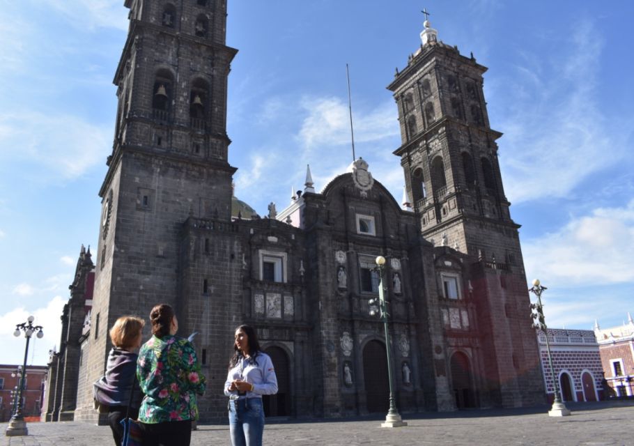 Puebla: Private Walking Tour With Candy and Liquor Tasting - Packing and Mobility Considerations