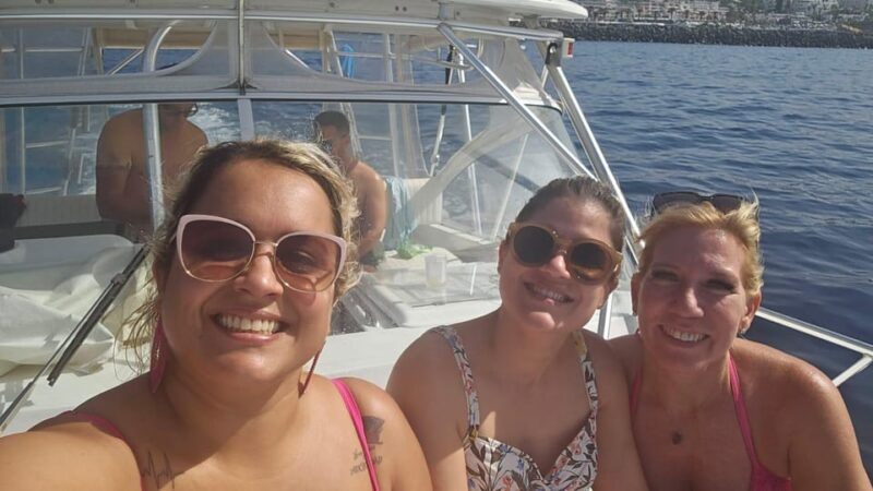 Puerto Colón: Coastal Boat Cruise With Swimming and Snacks - Sailing and Additional Marine Life Viewing