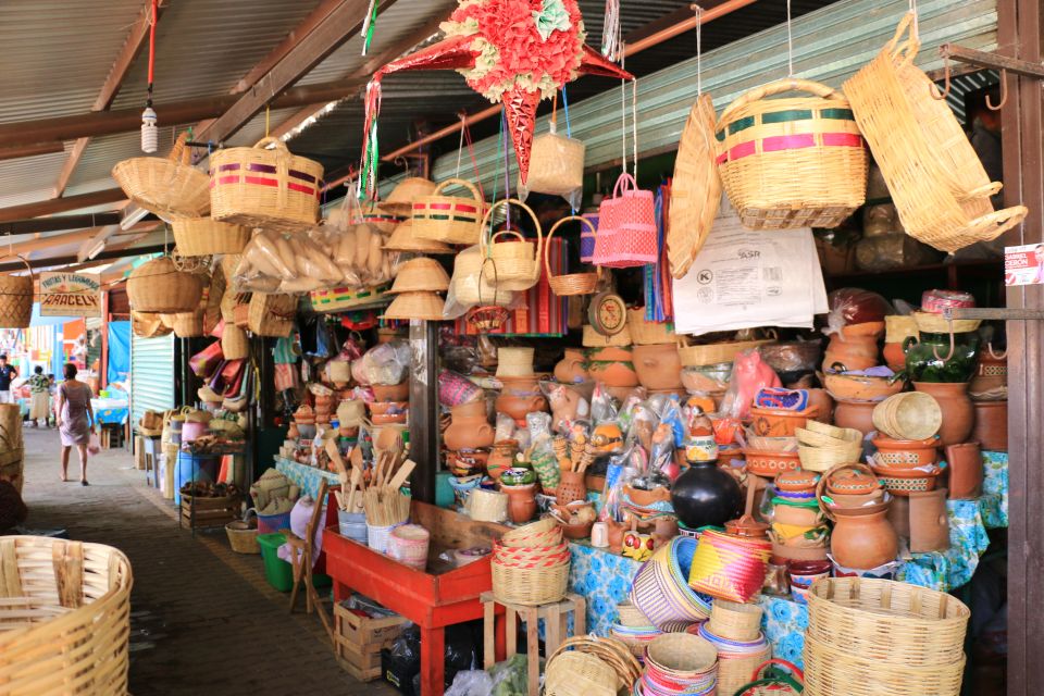 Puerto Escondido: Boat Cruise and Market Visit - Inclusions and Exclusions