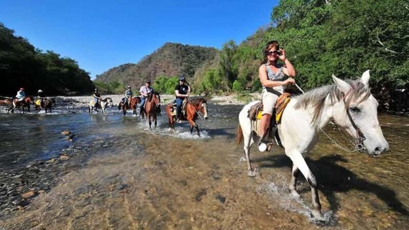 Puerto Escondido: Horseback riding to the Atotonilco hot springs. - An Authentic Day in Oaxaca: Horseback Riding and Hot Springs