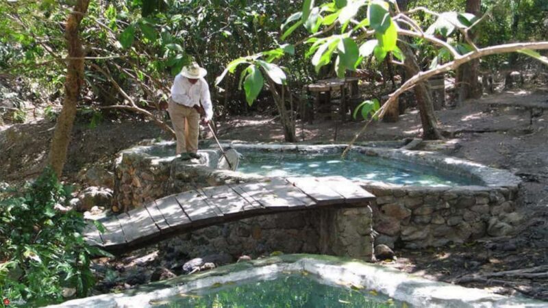 Puerto Escondido: Horseback riding to the Atotonilco hot springs. - Returning and Reflection