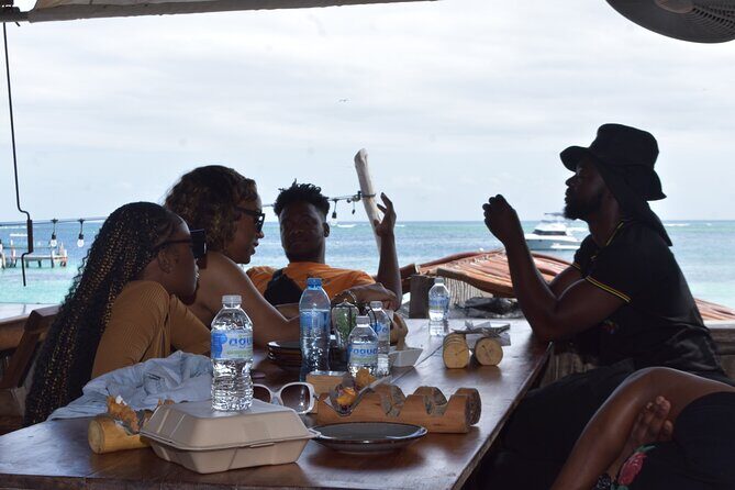 Puerto Morelos Taco Tour with Nightclub Access and Lounge Pass - Practical Considerations