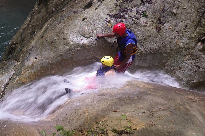 Puerto Plata: Waterfalls of Damajagua (SAFARI HALF DAY) - Guides and Personal Touch