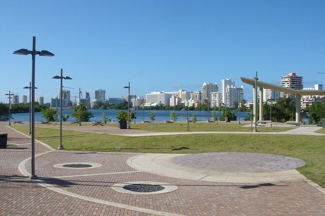 Puerto Rican Salsa Class and Night Out in San Juan, Puerto Rico - Frequently Asked Questions