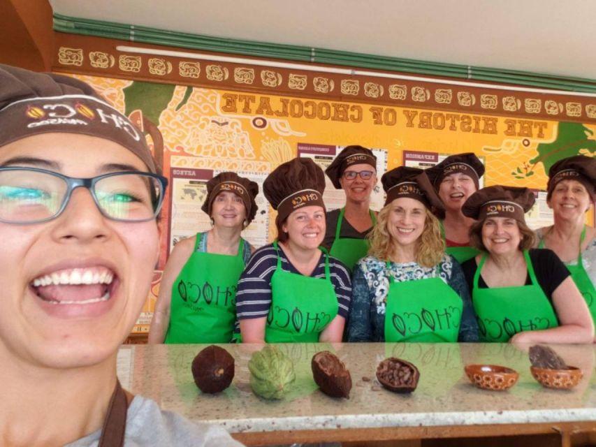 Puerto Vallarta: Bean to Bar Chocolate Workshop - Preparing Traditional Chocolate Drinks