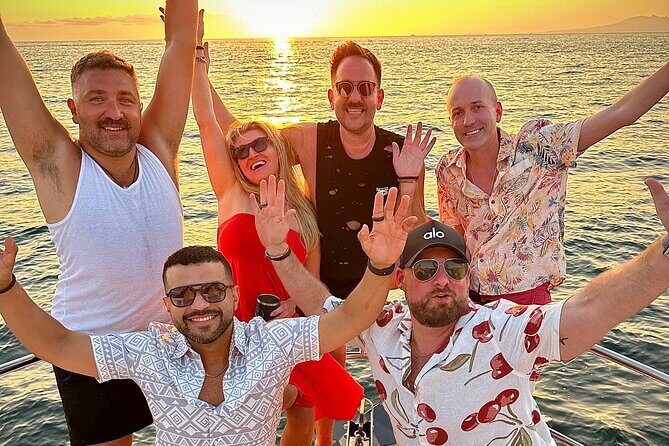 Puerto Vallarta: Gay Luxury Sunset Cruise with open bar - FAQ