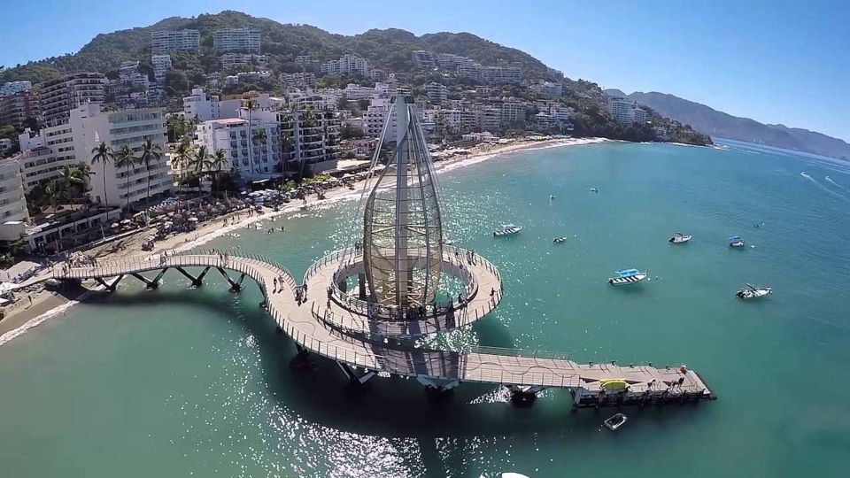 Puerto Vallarta: Los Arcos Snorkel & Beach Private Boat Tour - Lunch at Playa Las Animas