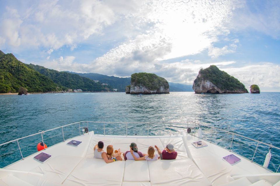 Puerto Vallarta: Luxury Yacht Tour With Lunch and Open Bar - Hotel Pickup and Drop-off
