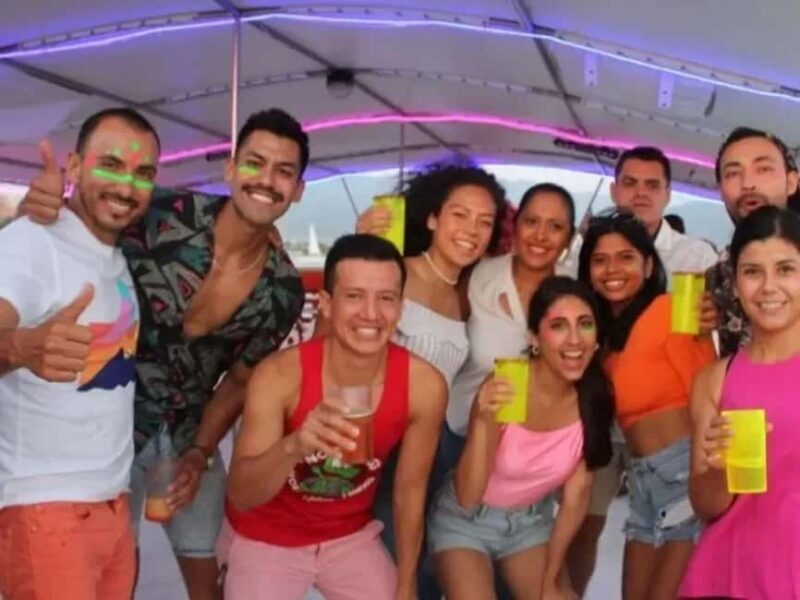 Puerto Vallarta: Neon Party on the Bay - Puerto Vallarta: Neon Party on the Bay — A Fun Night Out on the Water
