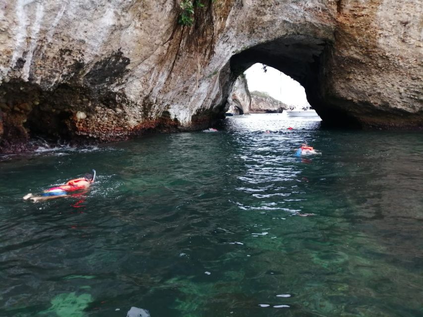 Puerto Vallarta: Private South Shore Sightseeing Cruise - Yacht Cruise Inclusions