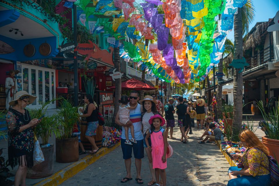 Puerto Vallarta: Sayulita and San Pancho Beaches Tour - Exploring Sayulita