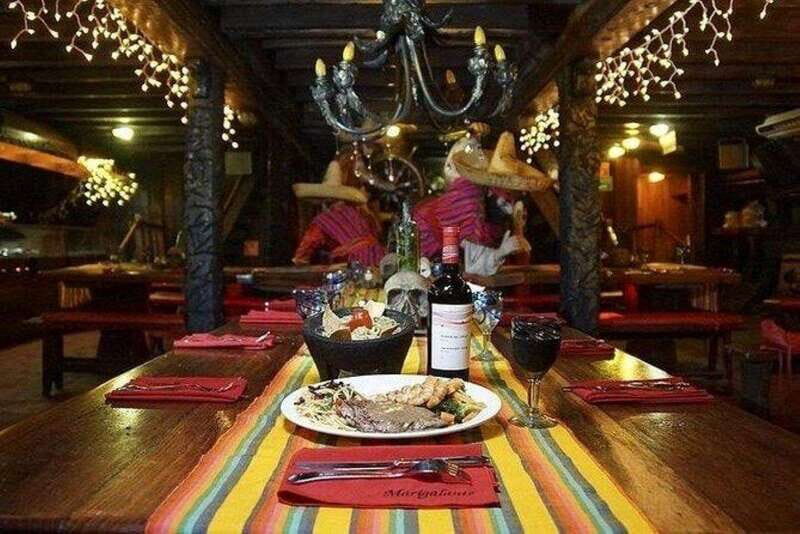 Puerto Vallarta: Show and Dinner on a Cruise - An In-Depth Look at the Experience