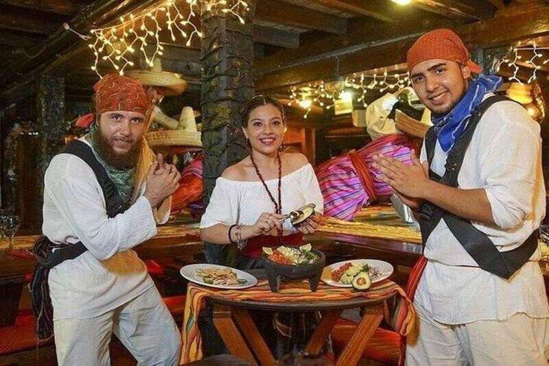 Puerto Vallarta: Show and Dinner on a Cruise - FAQ