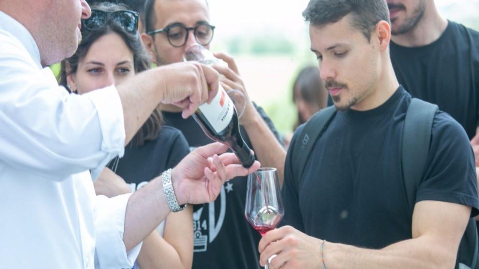 Puglia/Bari: Ebike Tour & Wine - Optional Audio Guide