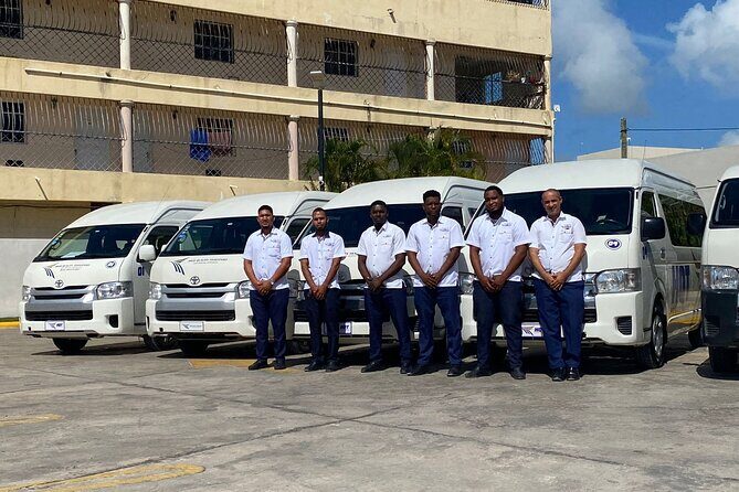 PUJ to La Romana, Casa de Campo & Bayahibe  Round-Trip Transfer - Vehicles and Comfort