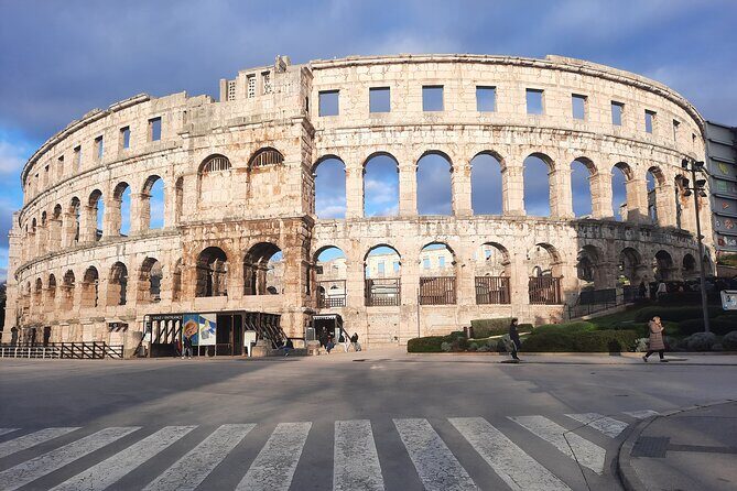Pula 2 Hour Private Tour in English or Czech Language - Exploring Pula: A 2-Hour Private Tour Worth Your Time