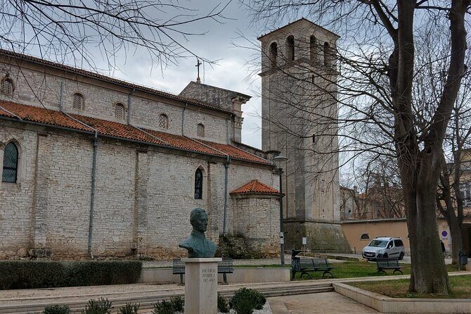 Pula 2 Hour Private Tour in English or Czech Language - Who Should Consider This Tour?