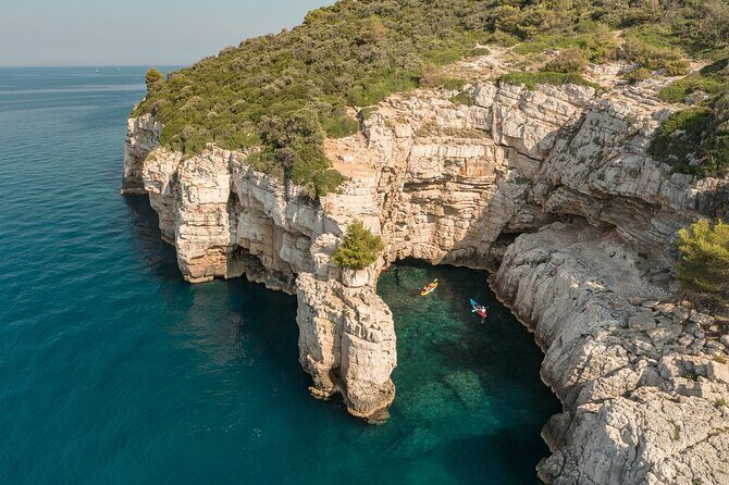 Pula Kayaking Cave, Islands and Cliffs Tour with drinks - FAQ