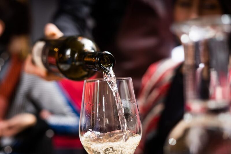 Pula: Old Town Walking Tour for Foodies with Dinner and Wine - What Makes This Tour Stand Out?