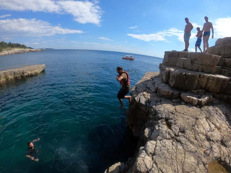 Pula: Sunset Adventure  Boat, Kayak, Snorkeling & Sunset - FAQ