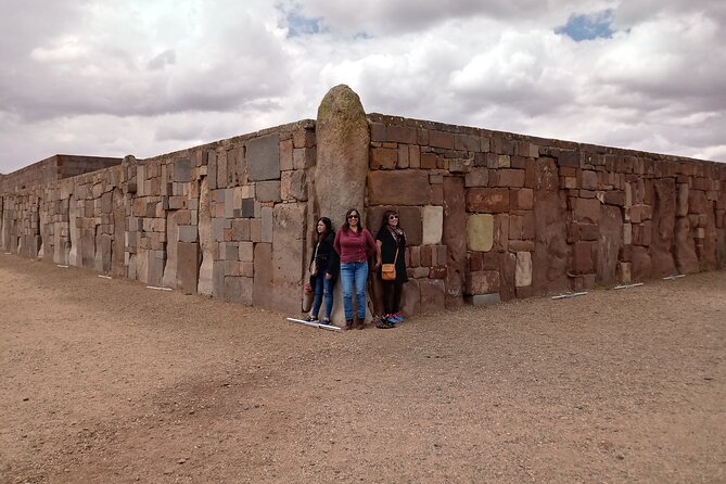 PUMA PUNKU - TIWANAKU and The Titicaca Lake - Tour Guide and Experience