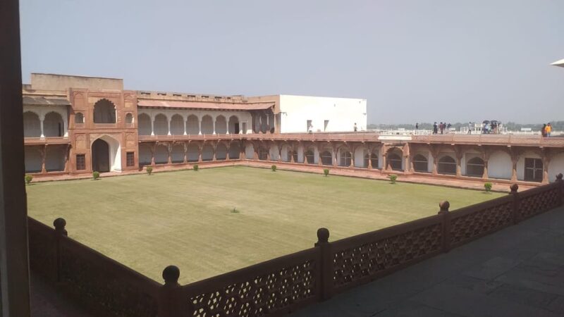 Pune Agra Same Day Private Trip With Return Flights - Tour Features
