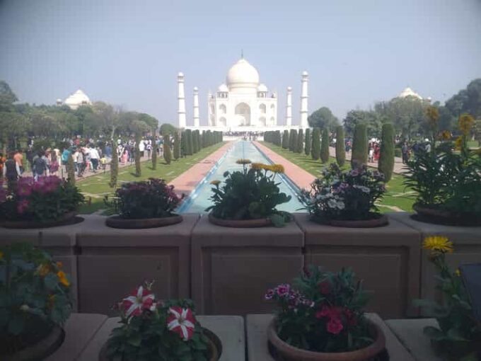 Pune Agra Same Day Private Trip With Return Flights - The Sum Up