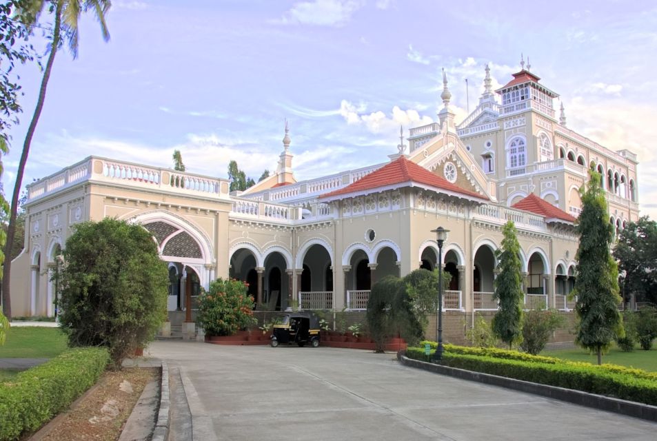 Punes Full Day Private Tour Activities - Dagadusheth Halwai Ganapati Temple