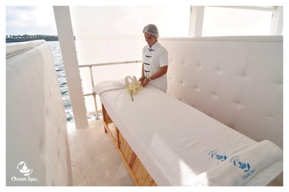 Punta Cana: Adult Only Excursion to the Only Floating Dayspa - Key Points