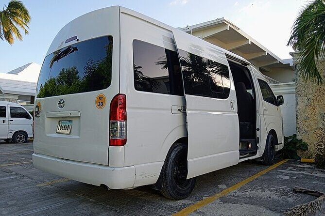 Punta Cana: Airport (PUJ) Shuttle To Hotel Round Trip - What the Reviews Reveal About the Experience
