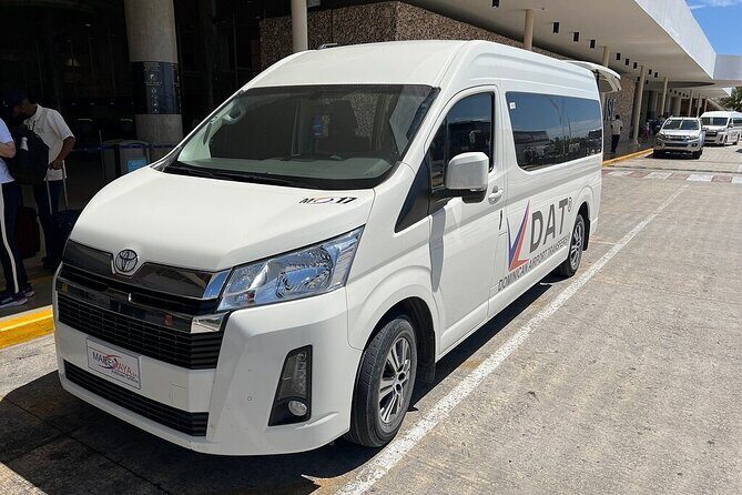 Punta Cana Airport to OCEAN BLUE & SAND in PUNTA CANA R/T - Who Should Consider This Transfer?