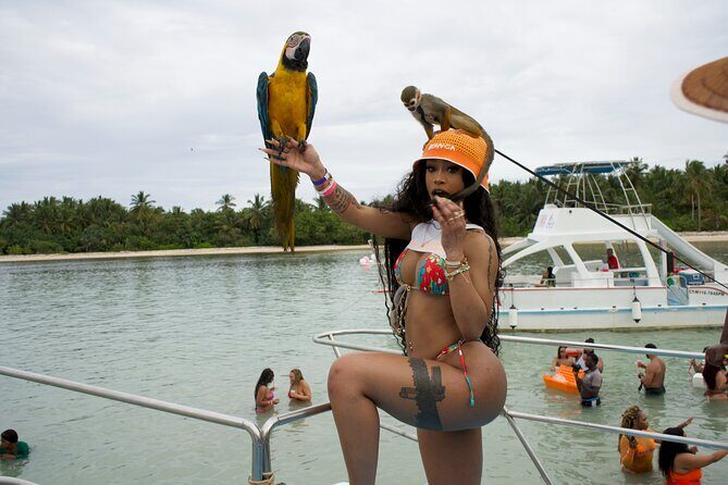 Punta Cana Booze Cruise, Snorkeling, Sand-Bar with Entertainment - An Honest Look at the Punta Cana Booze Cruise