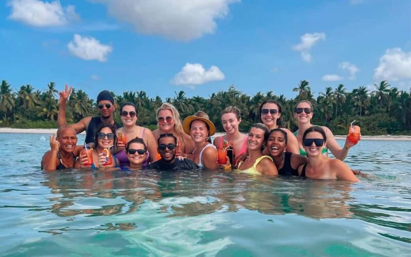 Punta Cana: Booze Cruise with Snorkel and Natural Pool Stop - Practical Tips for Travelers