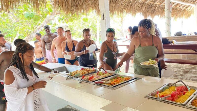 Punta Cana: Catalina Island Trip with Snorkeling - Summary