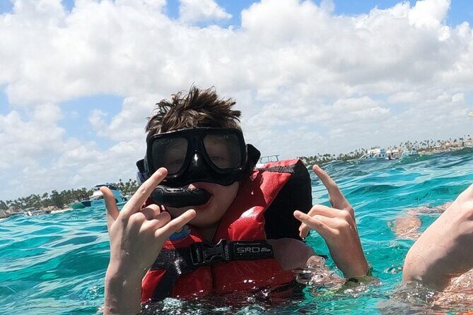 Punta Cana: Catamaran Tour, Reef Snorkeling and Unlimited Drinks! - Who Should Book This Tour?