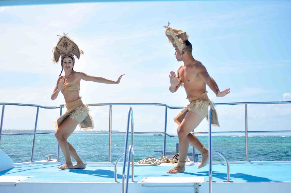 Punta Cana: Catamaran Tour With Taiguey Emotion Show - Key Points