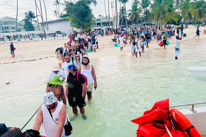 Punta Cana Hip Hop Party Boat with Snorkeling & Unlimited Drinks - Key Points