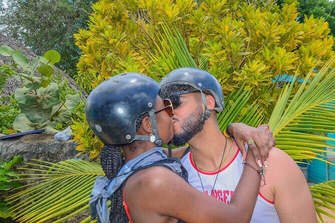 Punta Cana Horseback Ride: Jungle, Macao Beach & Free Pick Up - FAQs