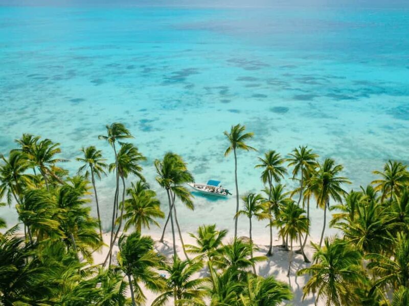 Punta Cana: Isla Saona Premium Mano Juan and exclusive beach - An Authentic Day on Isla Saona