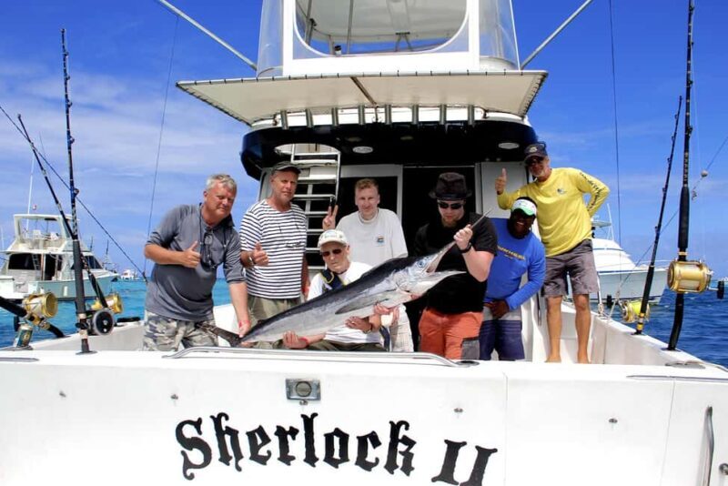 Punta Cana offshore private fishing charter "Sherlock" 39 ' - Authentic Encounters and Real Reviews