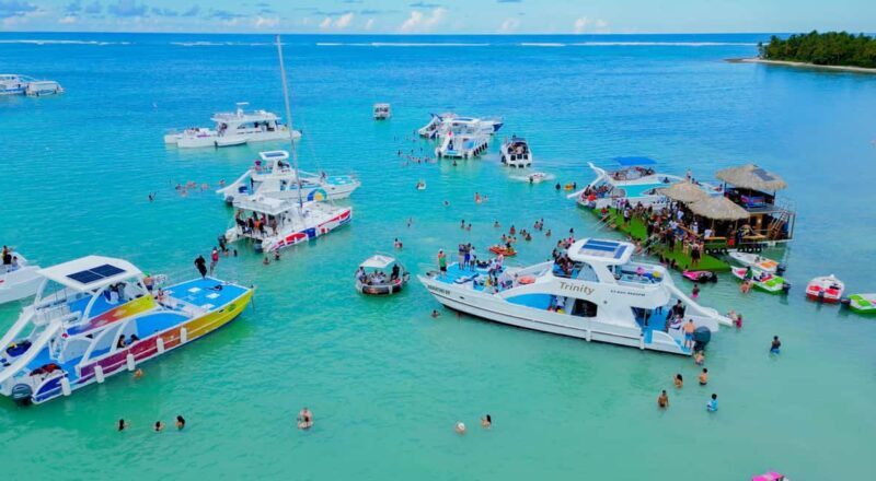 Punta Cana: Party Boat with Snorkeling, Open Bar And Hip Hop - Exploring the Natural Pool