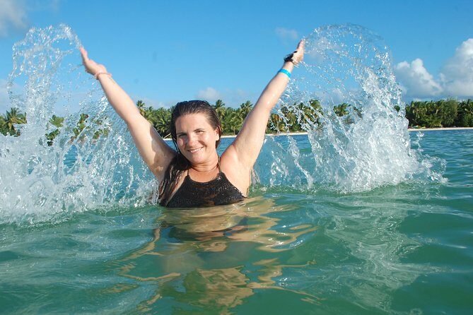 Punta Cana Party Boat:open bar - The Water Bar and Natural Pool