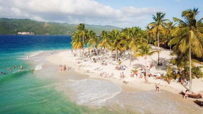 Punta Cana: Playa Rincon, Samana, & Cayo Levantado Day Trip - Exploring Samana Town: A Brief Cultural Stop