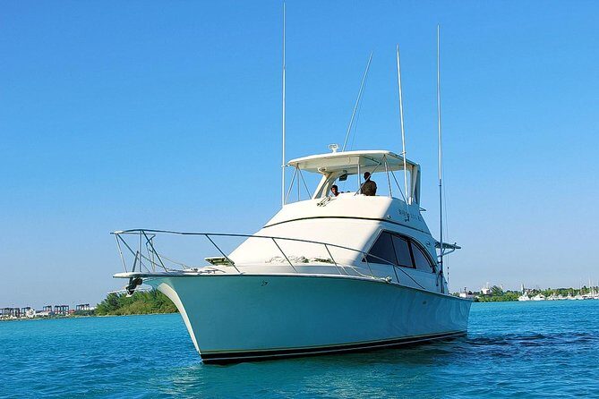 Punta Cana Private Fishing Charter boat Fortuna 42' - Practical Details  